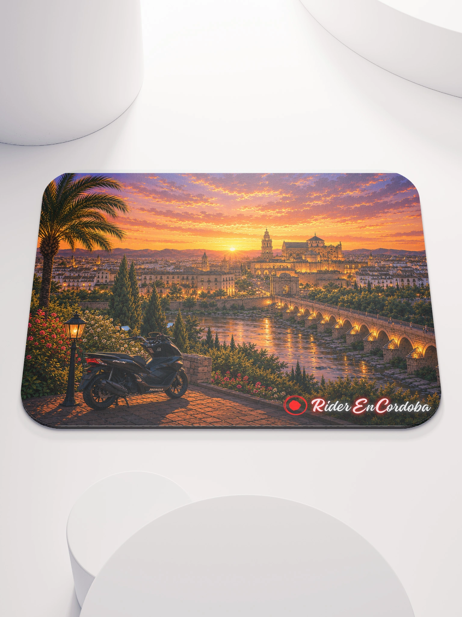 Mezquita y Puente Romano al Atardecer
